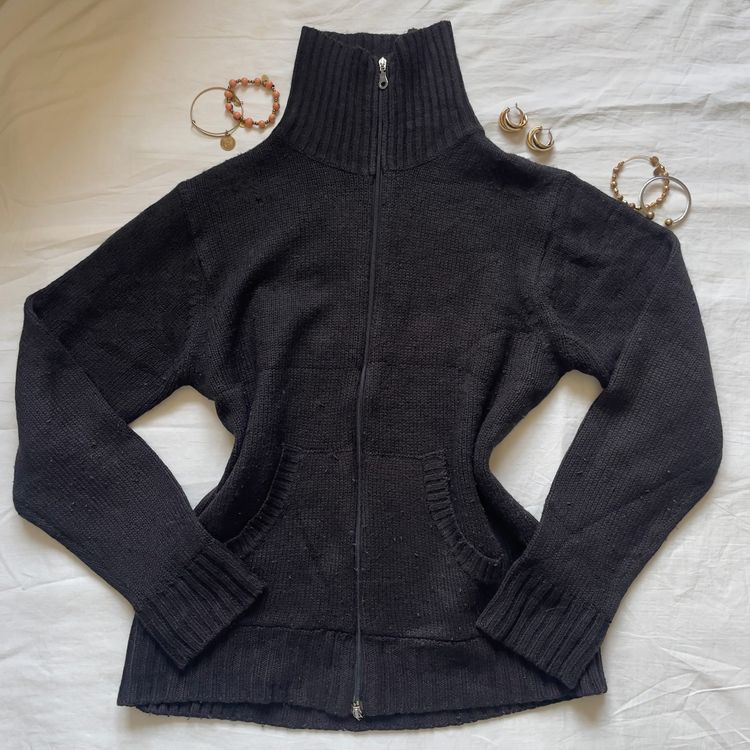 90’s Black Zip-Up Knitted Sweater image 2