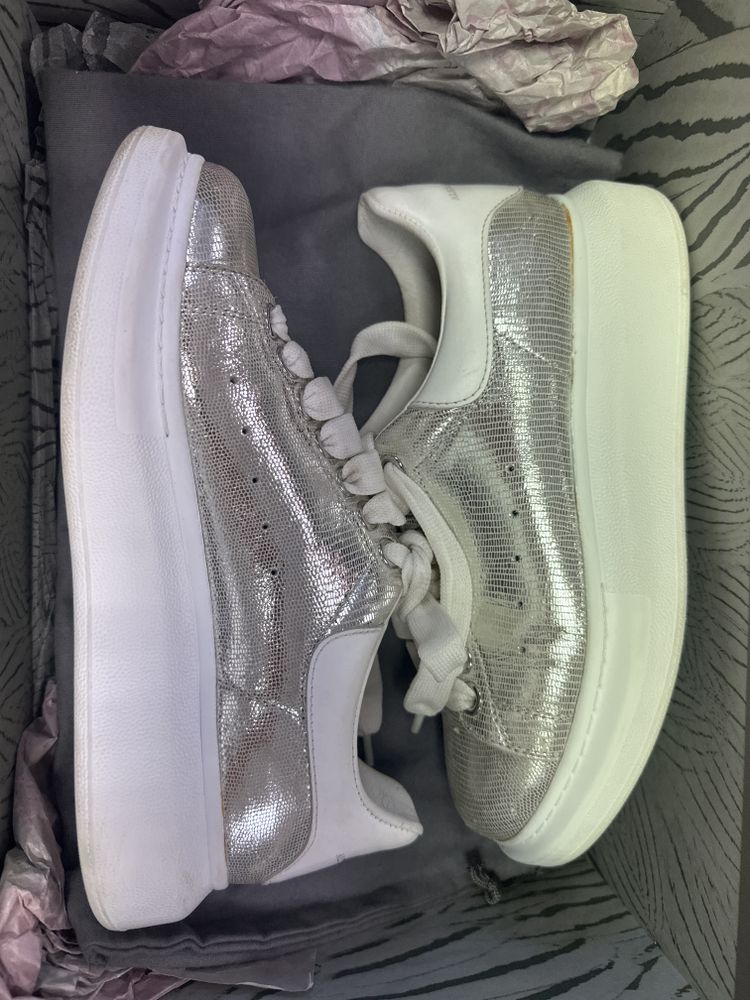 Other Alexandra mcqueen shoes product image