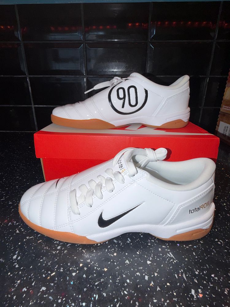 Immagine di Nike T90 Indoor Soccer Shoes 7