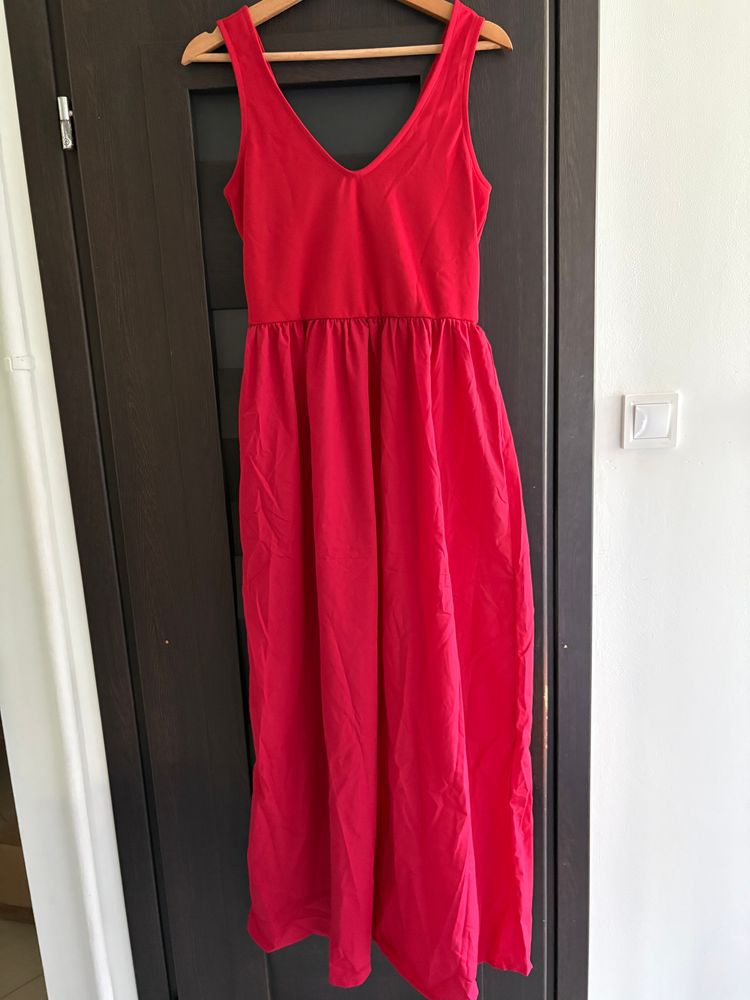 Vero Moda Czerwona sukienka z kokardą z tyłu  product image