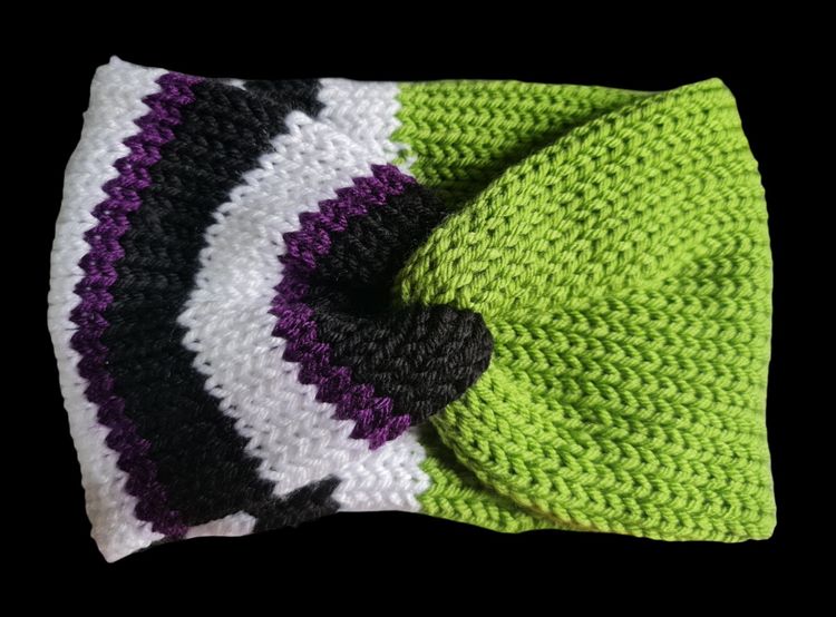 Other Twisted Earwarmer - Beetlejuice product image