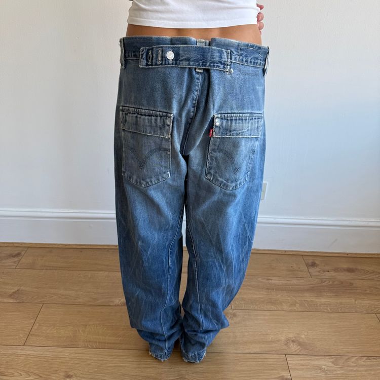 Levi’s Engineered button back jeans - Size 32x34 image 4