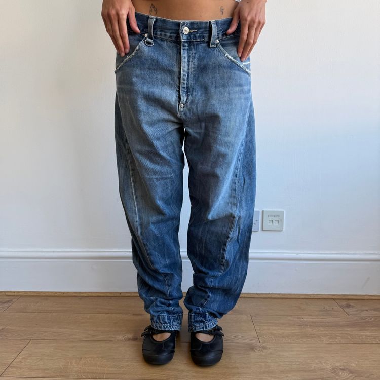 Levi’s Engineered button back jeans - Size 32x34 image 8