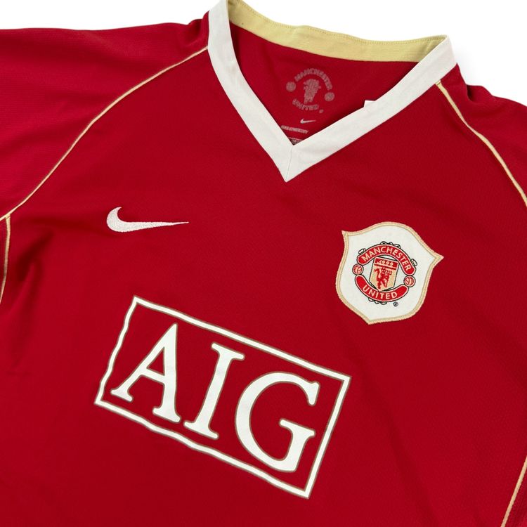 Manchester United 2006 Home Shirt (XS) image 4