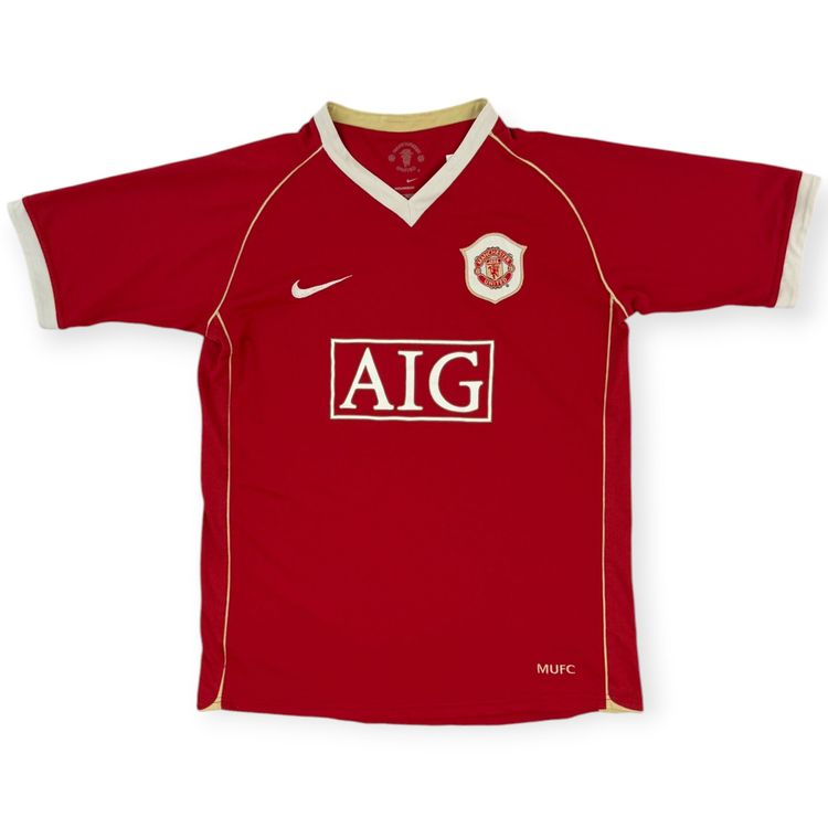 Manchester United 2006 Home Shirt (XS) image 1