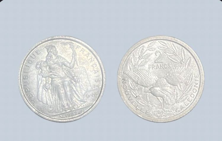 French Polynesia 2 Francs - RARE / epic collectors piece