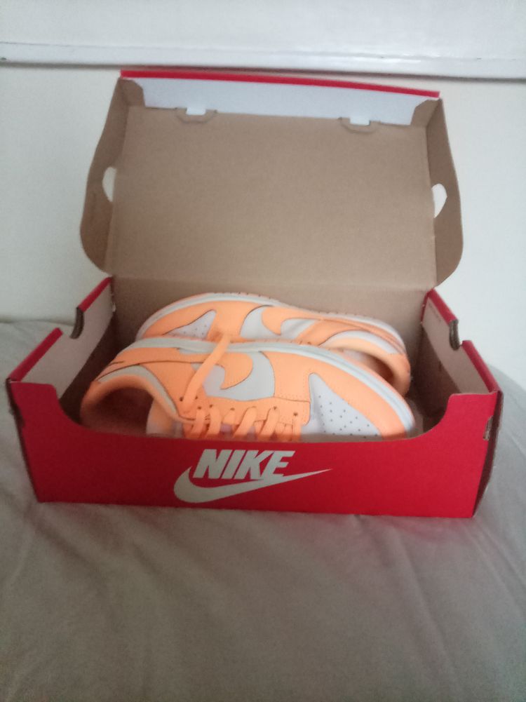 Nike Nike Sneakers product image