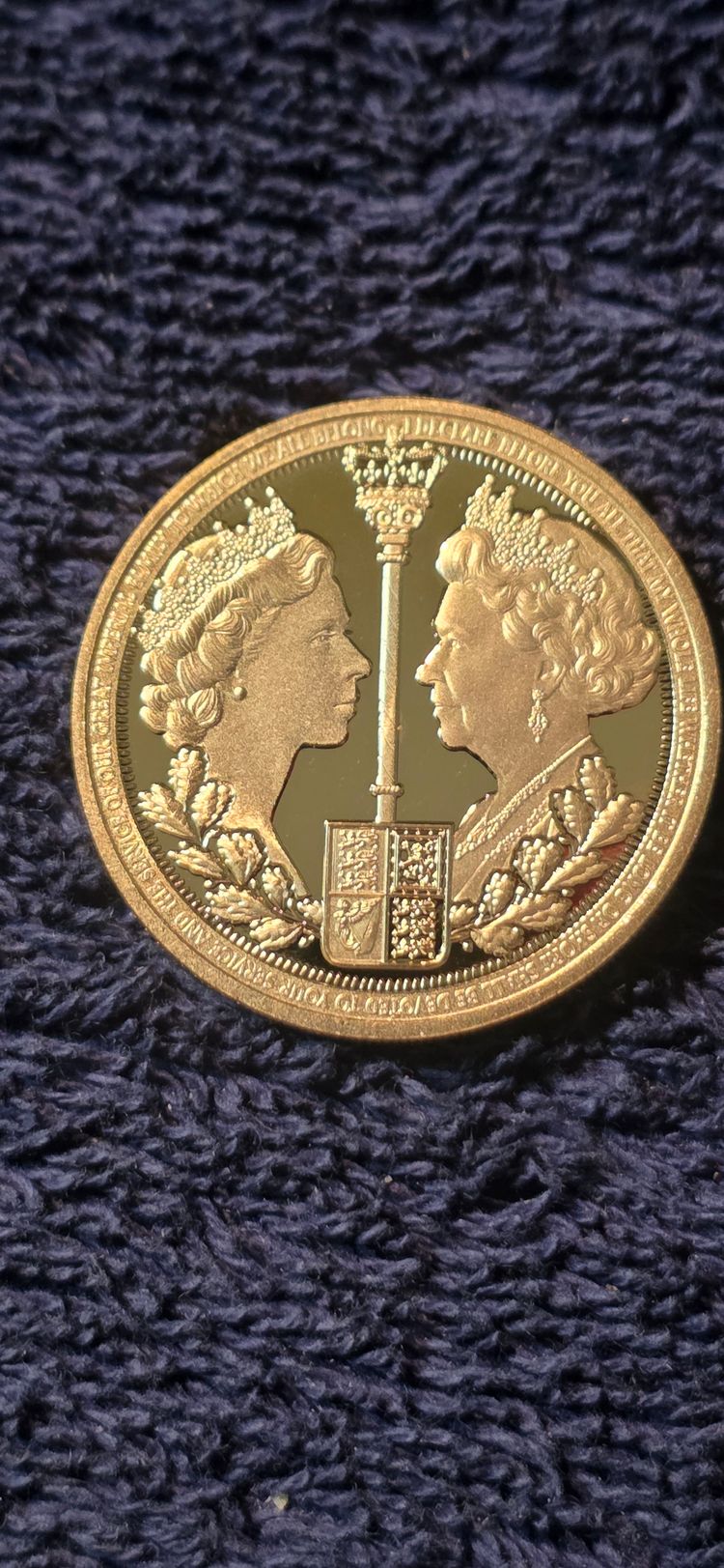 £6). ROYAL MINT Commemorative Coin