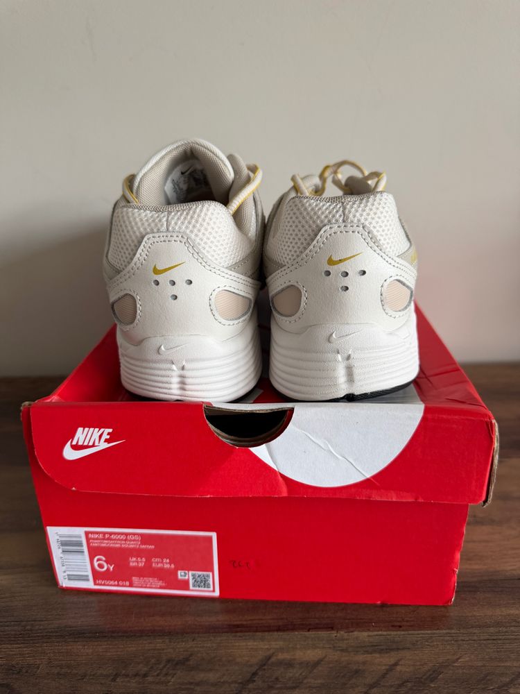 Nike Sneakers 4
