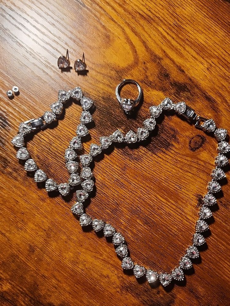 Heart-Shaped Crystal Jewelry Set imagen 3