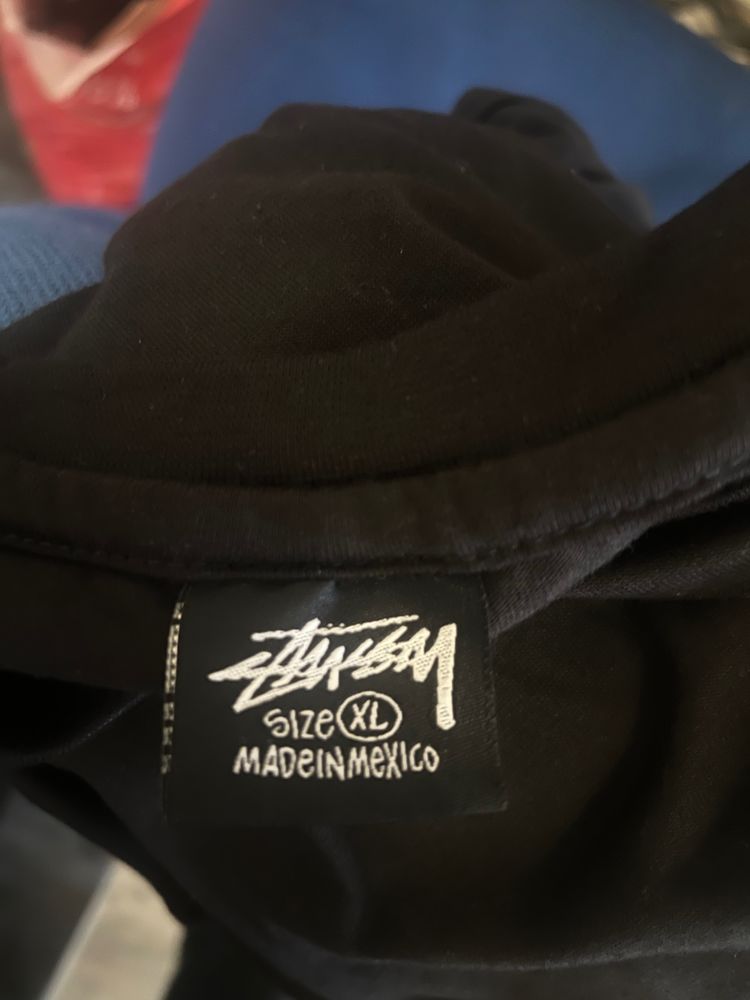 Immagine di Stussy Black T-Shirt With Flower Graphic 3