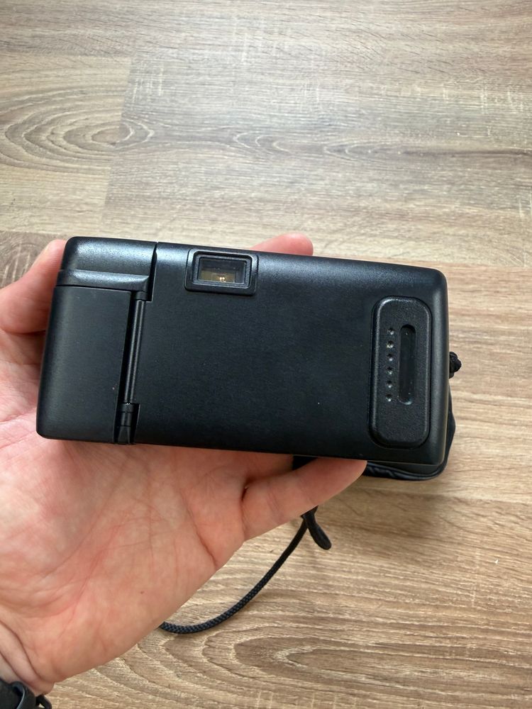Black Olympus AF-1 Twin 35mm Point-and-shoot Film Camera image 6