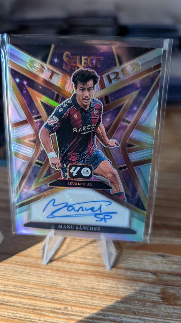 Manu Sánchez Auto Panini Select La Liga 2025-26 Stars Signatures Levante