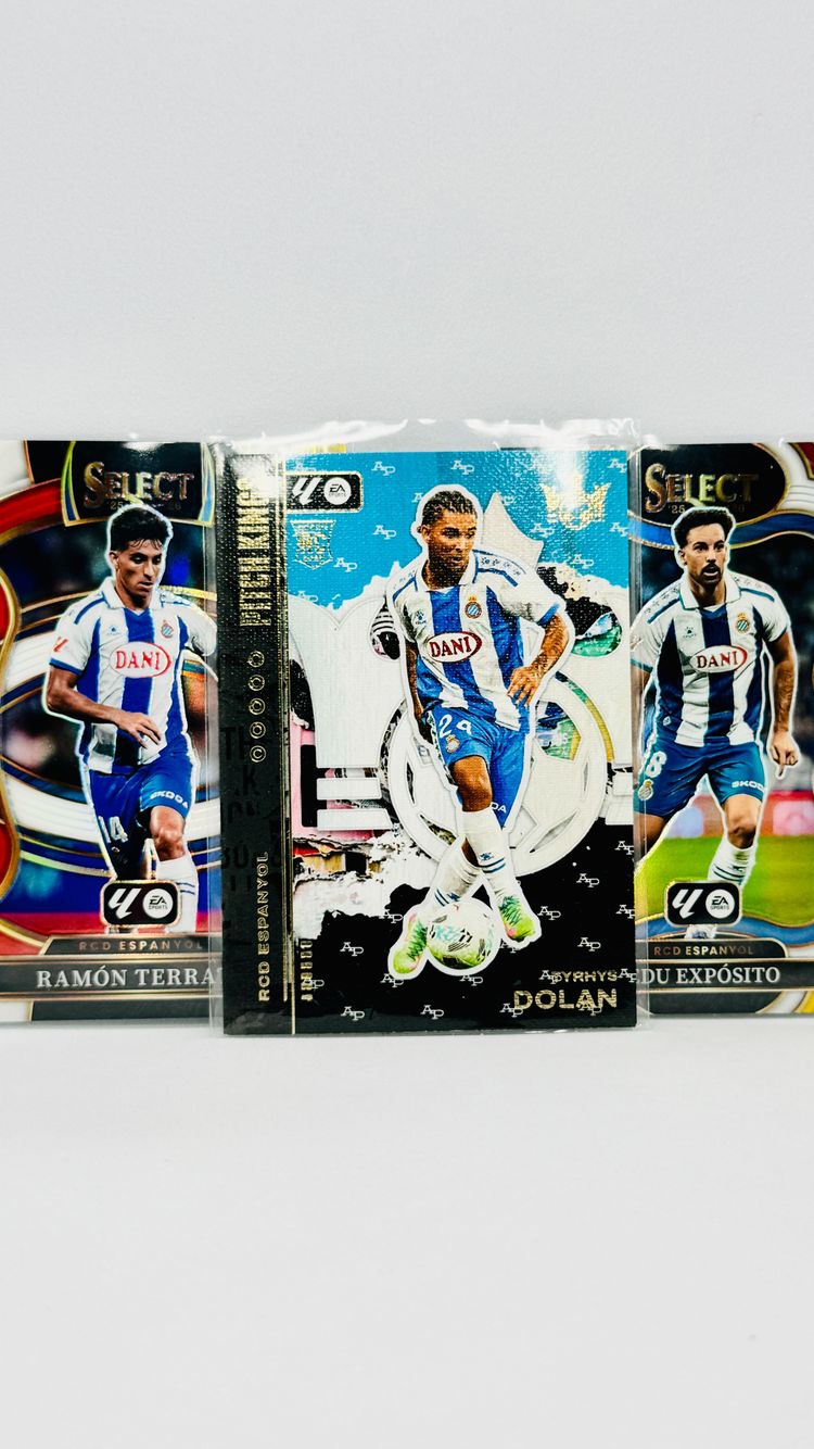Immagine di x3 - Espanyol - Panini Select LaLiga 2025-26 - Dolan Pitch Kings + Edu Expósito + Ramón Terrats Multicolor Prizm - Select LaLiga 2025-26 1