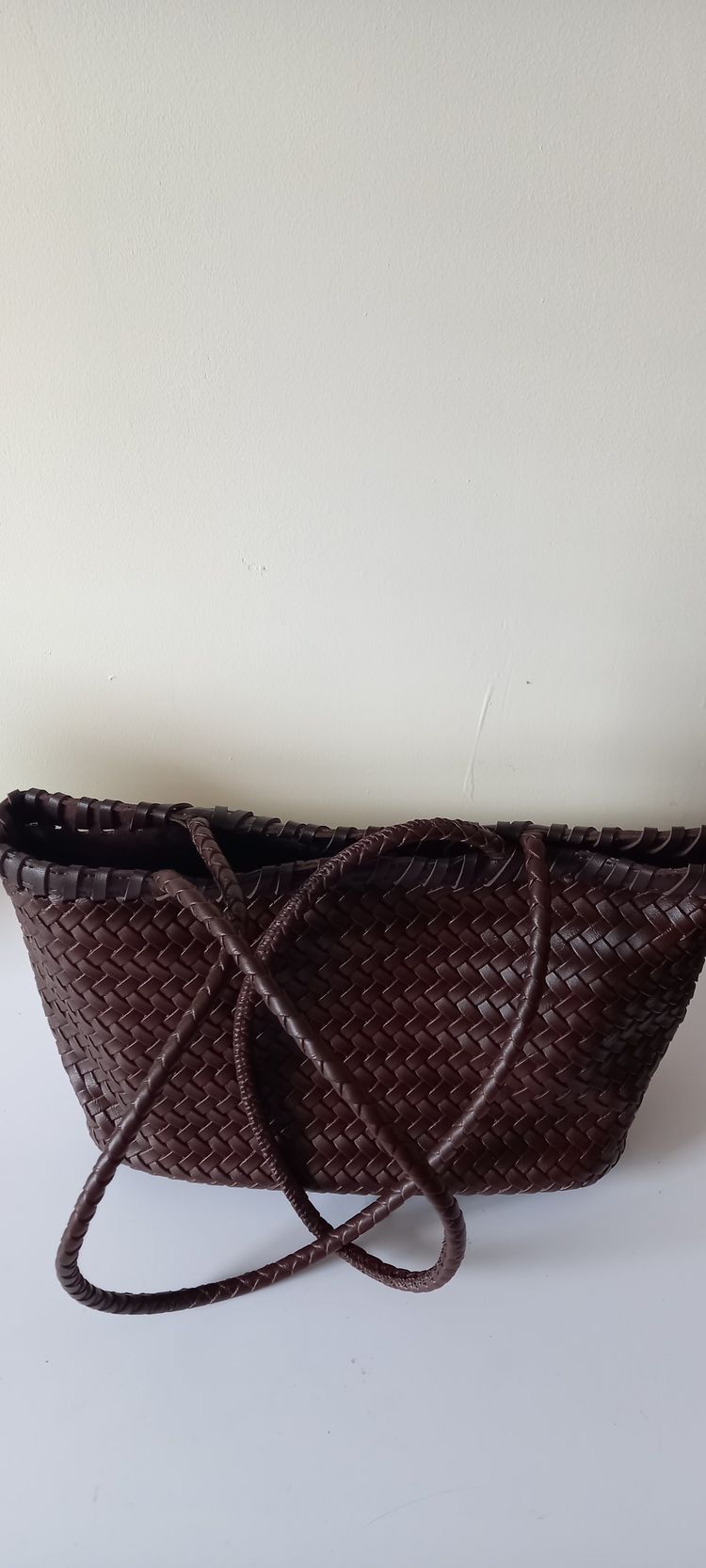 Brown Woven Handbag With Small Pouch image 4