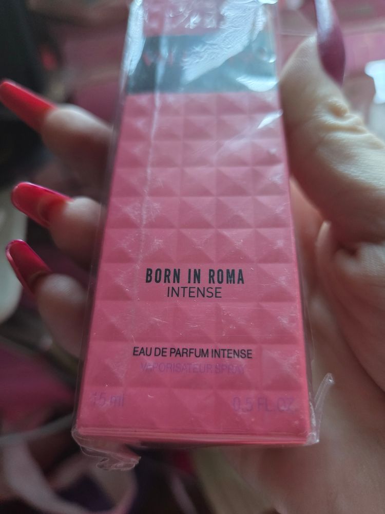 Valentino Born In Roma Intense Eau De Parfum 2