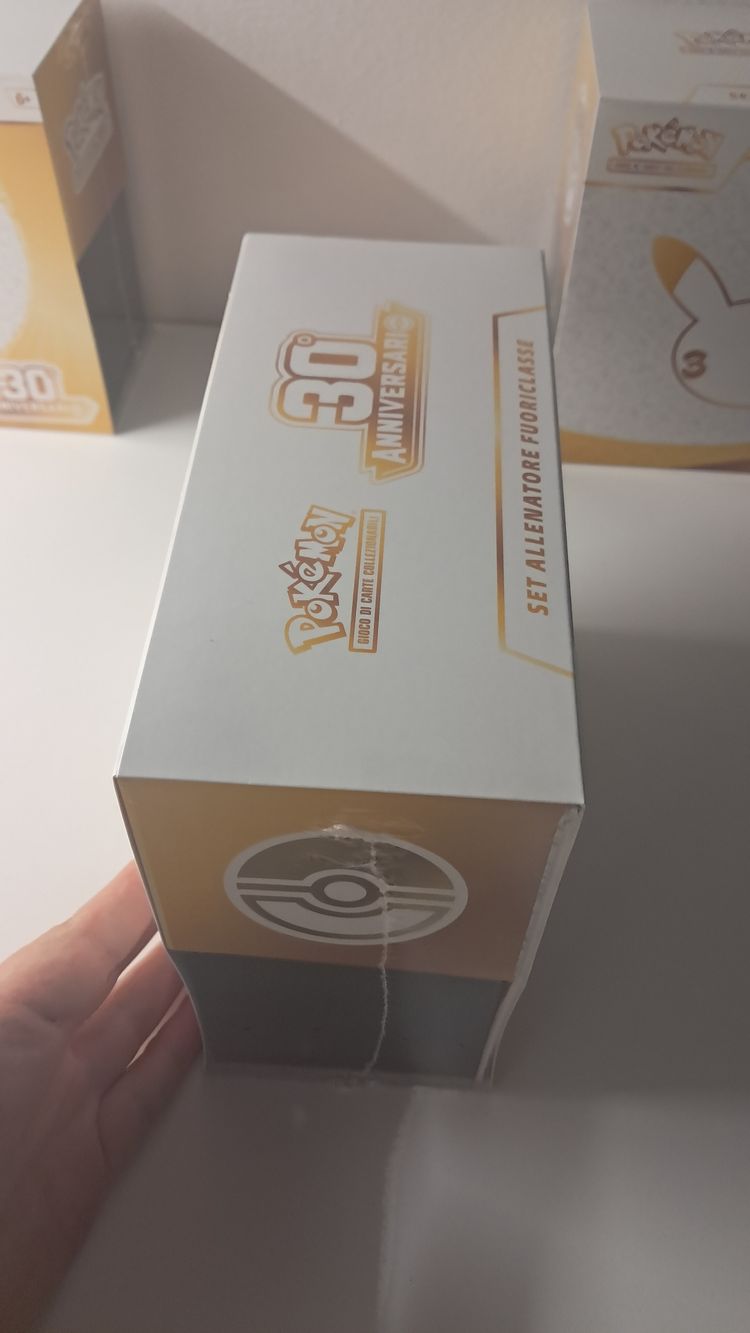 Pokémon Etb 30th anniversario sigillato image 4