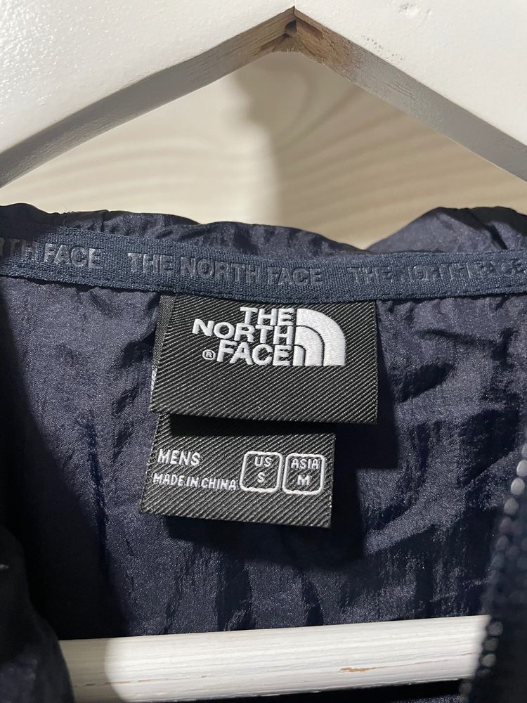 The North Face Men'S Windbreaker Jacket 5
