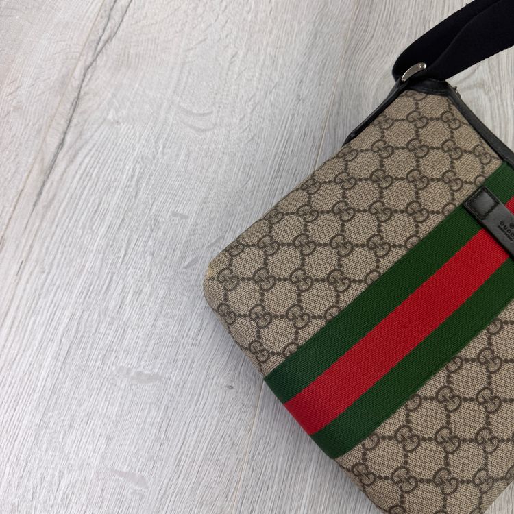 Gucci Men’s Flat GG Supreme Web Beige Messenger Bag image 6