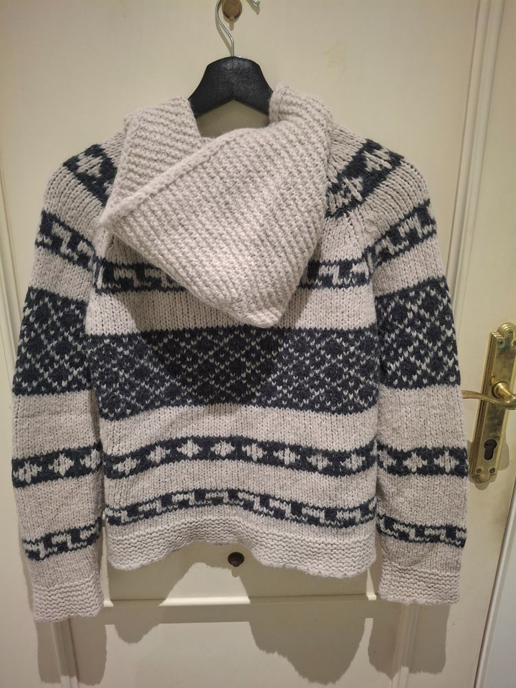 Zara Knitted Zip-Up Hoodie Sweater 2