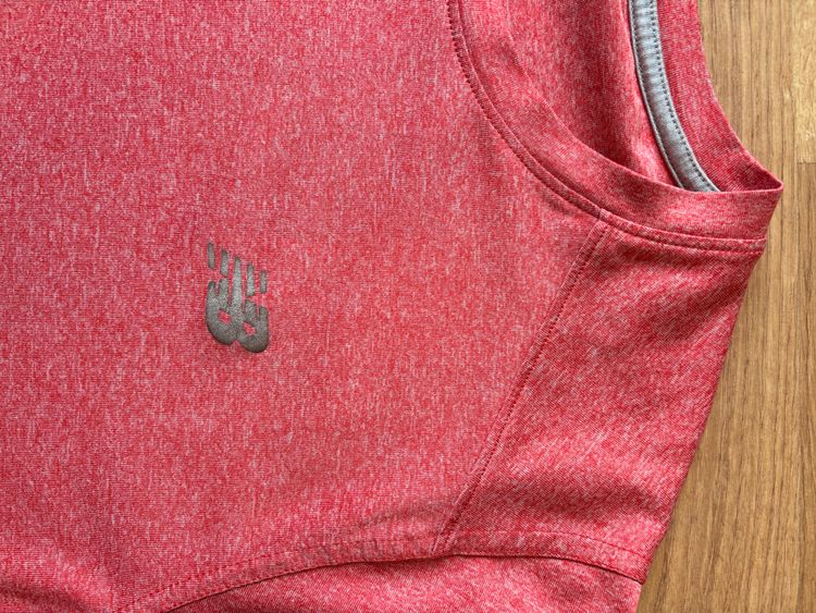 Immagine di Red T-Shirt 2