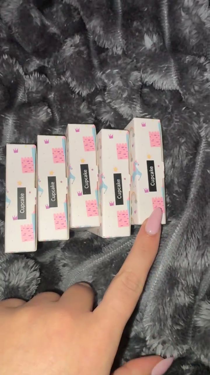 Immagine di My First Lashes Cupcake Lip Gloss 1