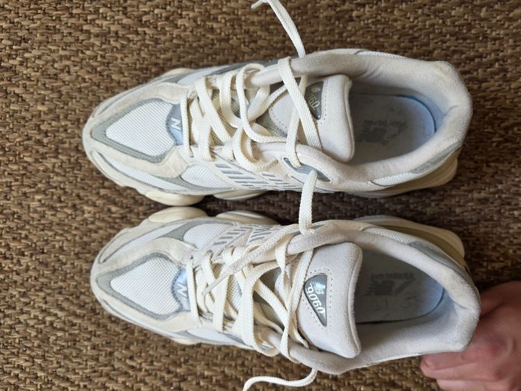 New Balance 9060 Rain cloud/sea smoke, White colourway image 3