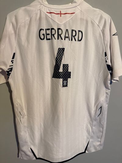 Gerrard England 2006 (XLB) some wear