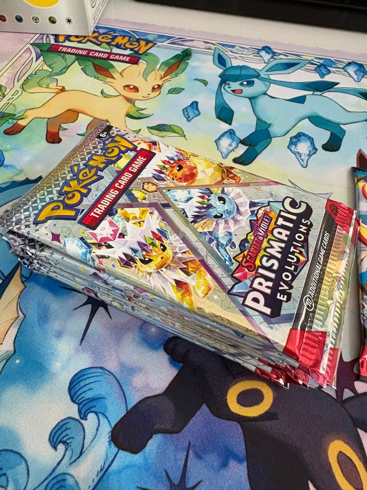 Pokémon 10 x Pokémon Trading Card Game Prismatic Evolutions Booster Pack product image
