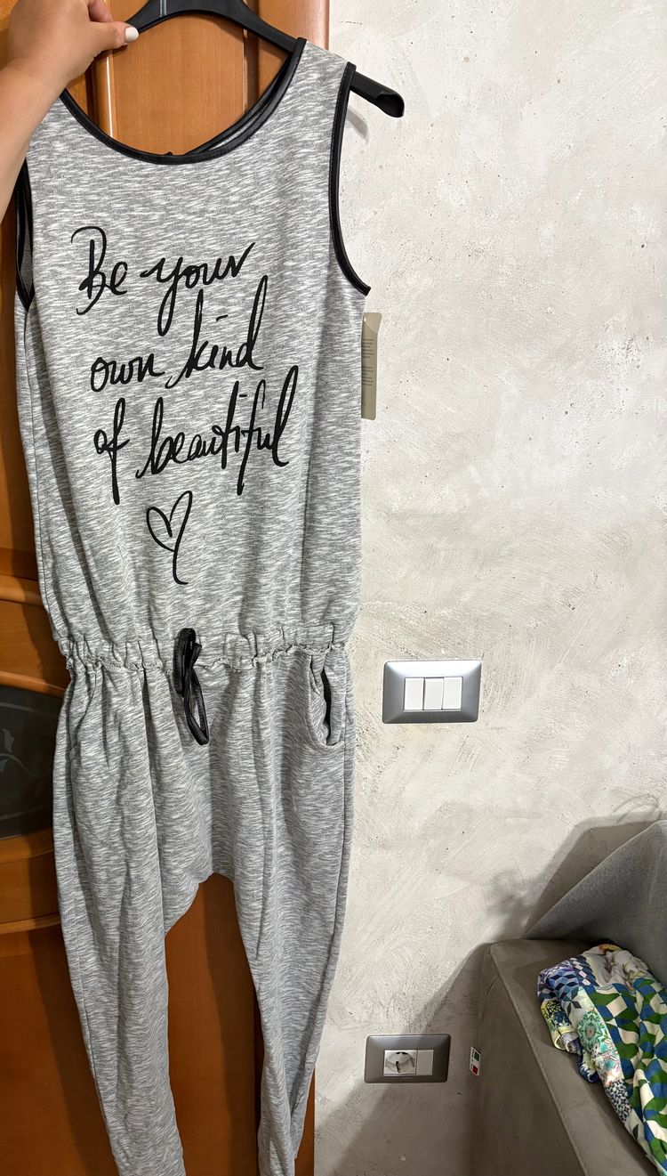 Grey Sleeveless Jumpsuit With Text Print 2