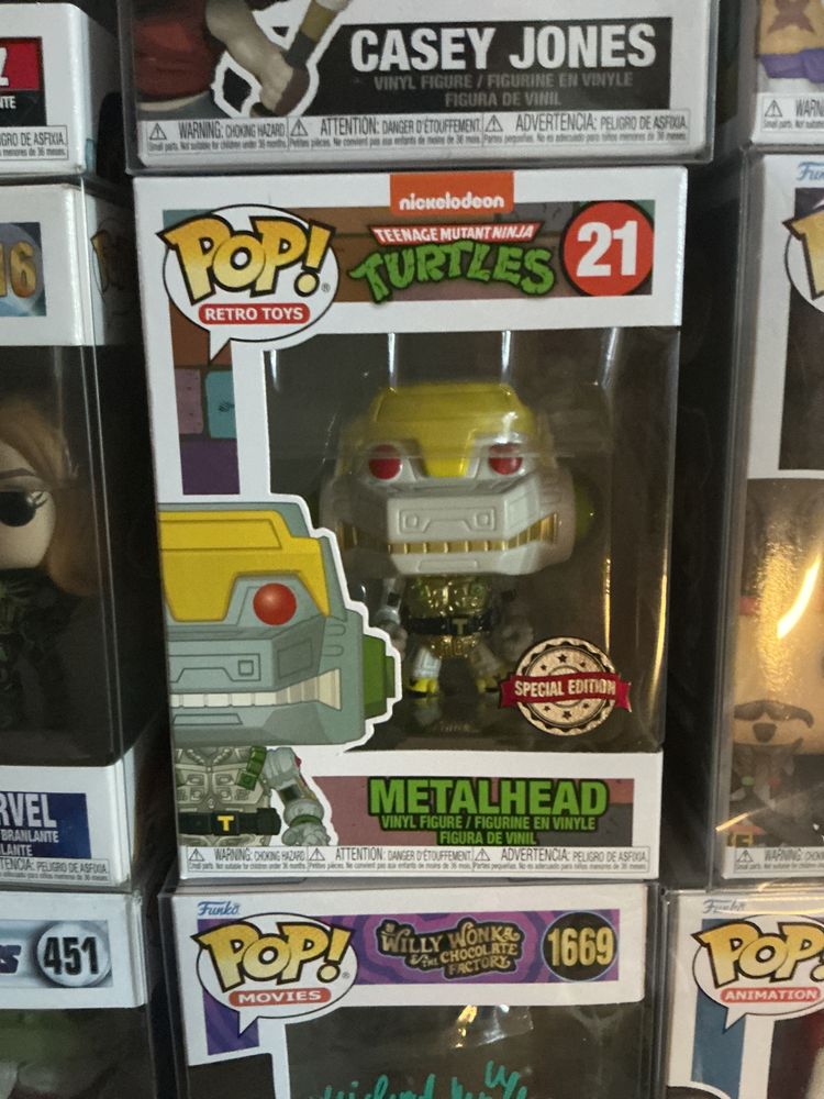 Teenage Mutant Ninja Turtles Metalhead Vinyl Figure