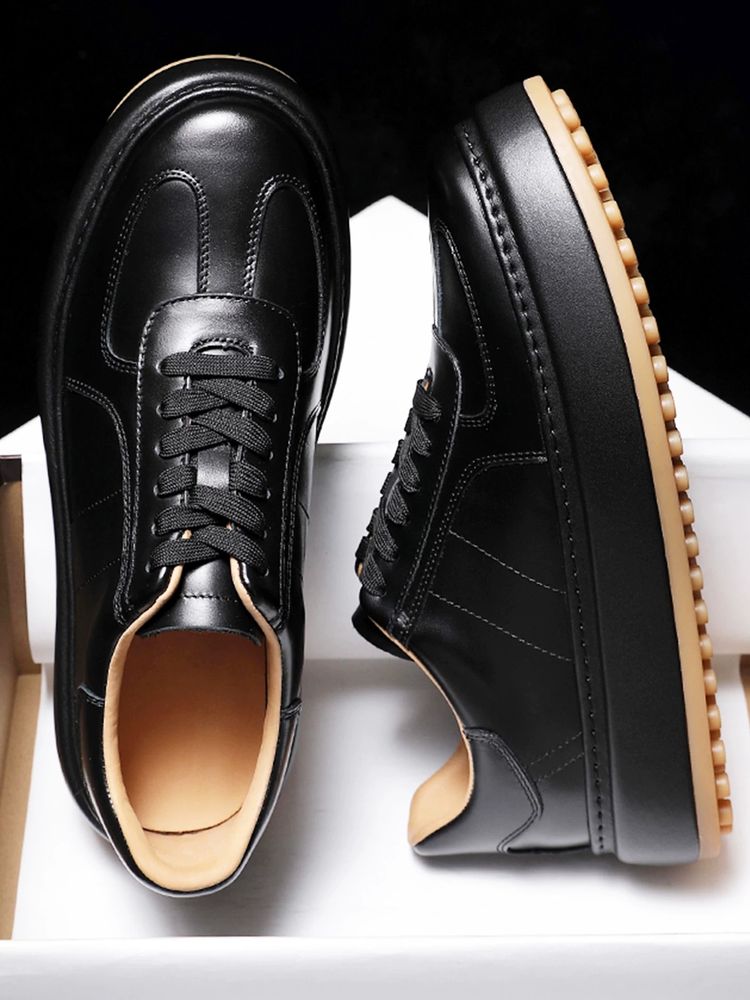 Black Leather Sneakers imagen 1