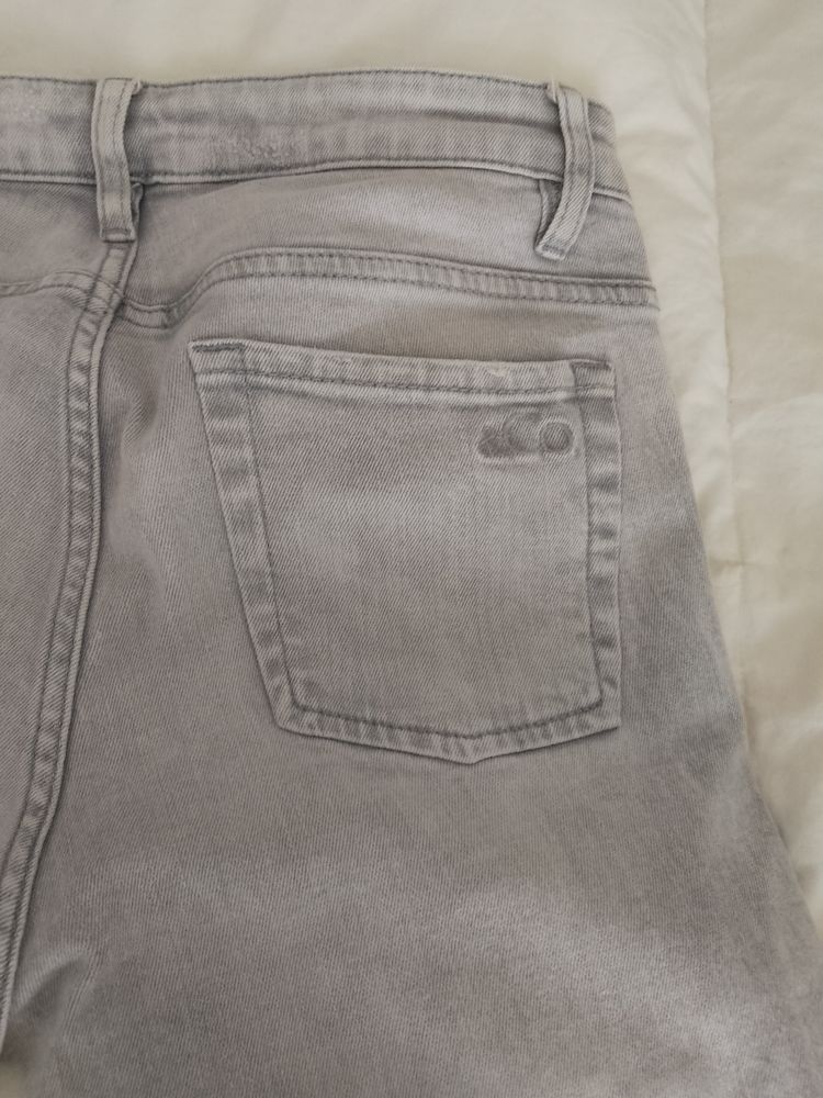 Max&Co. Grey Jeans 4