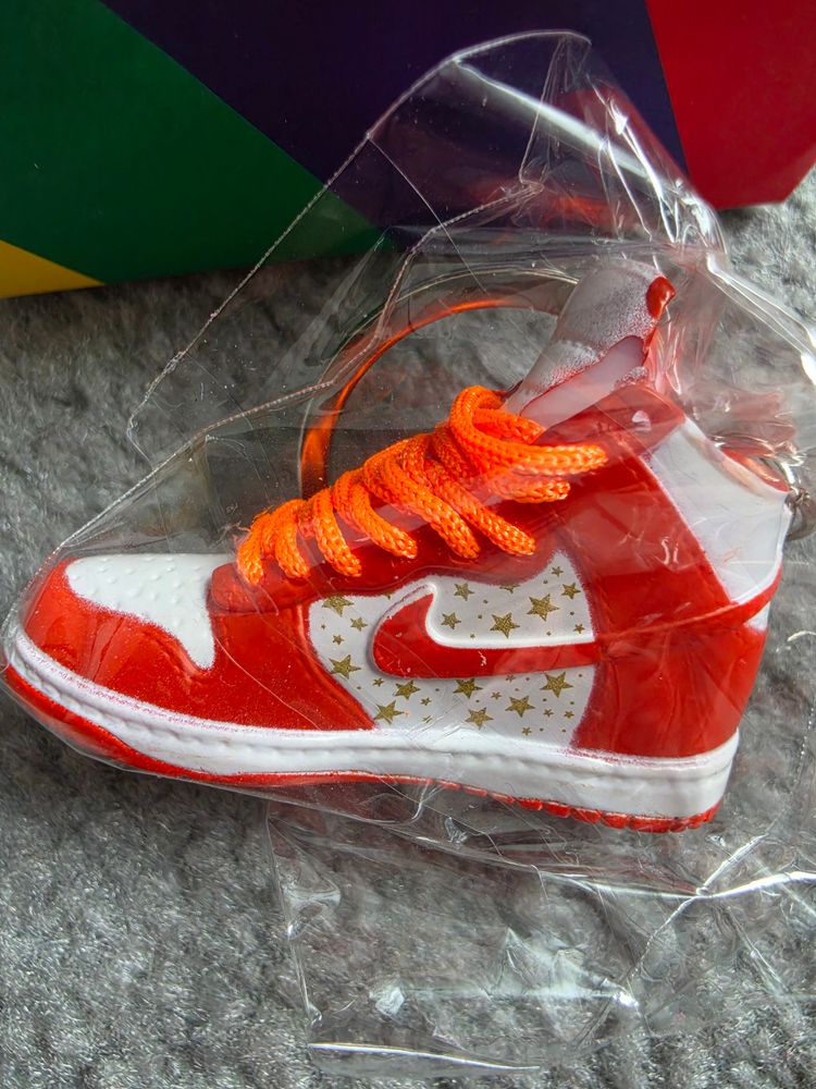 Nike Sb Mini Sneaker Keychain