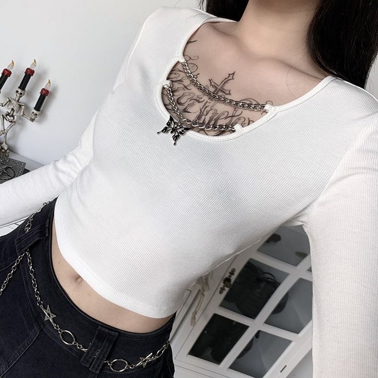 Immagine di White Long Sleeve Crop Top And Black Mini Skirt With Chain Belt 3