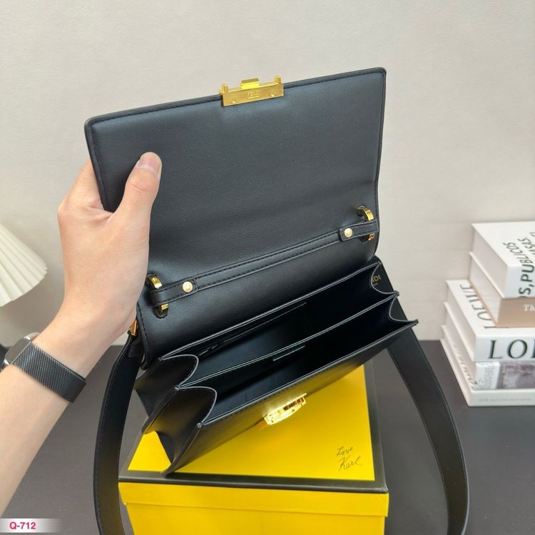 Fendi retro bags 9