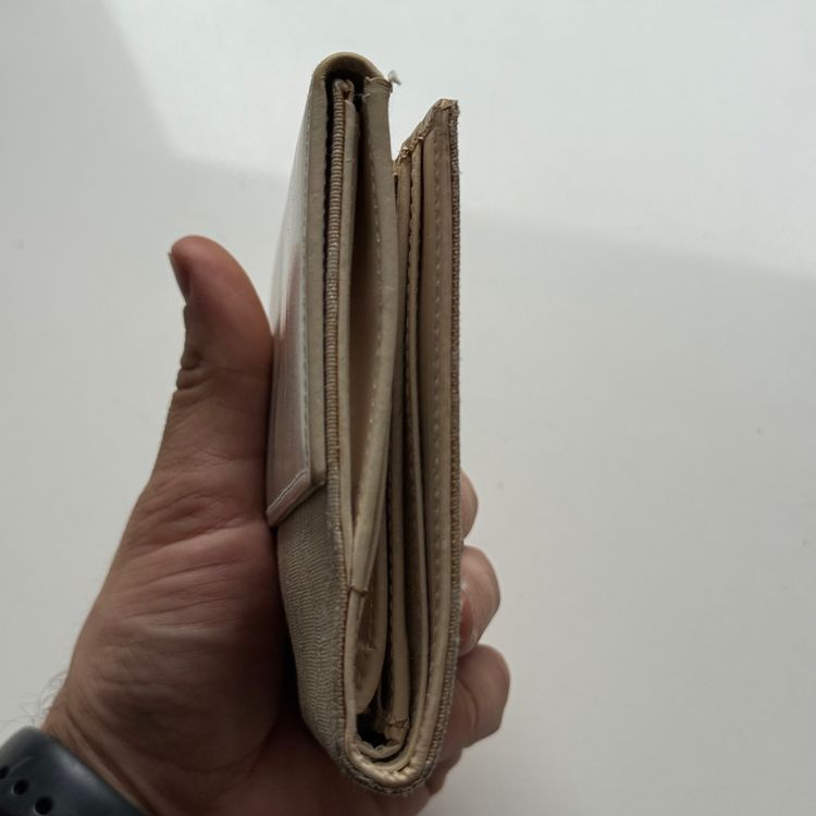 Gucci Beige Monogram Wallet 4