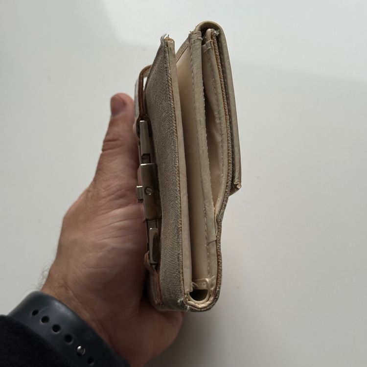 Gucci Beige Monogram Wallet 3