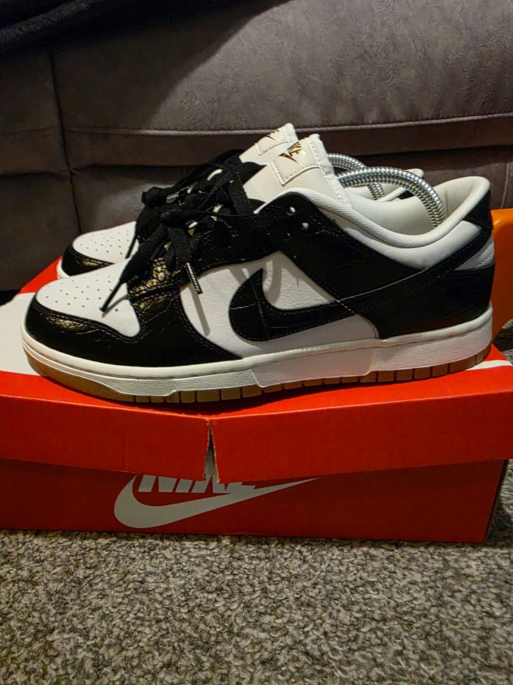 Nike Dunk low