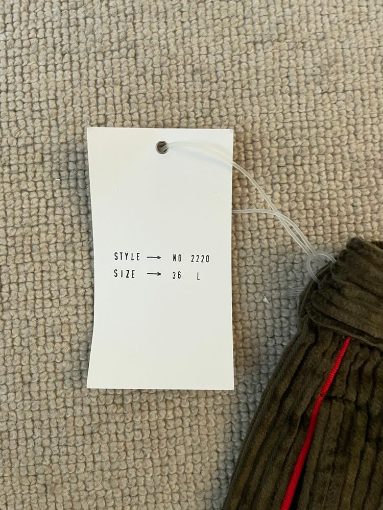 Olive Green CRK 90s Corduroy Trousers - size L imagen 4