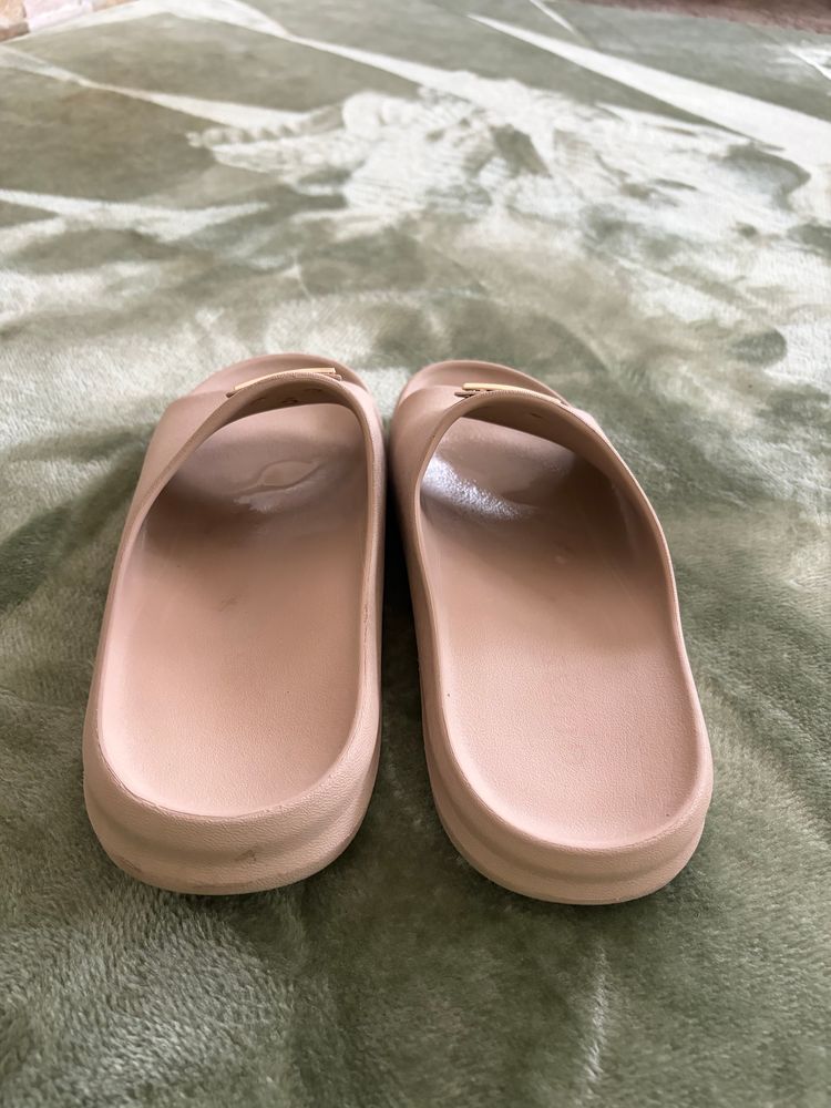 Guess Women’s Beige/Nude Logo Slide Sandals Sliders  image 4