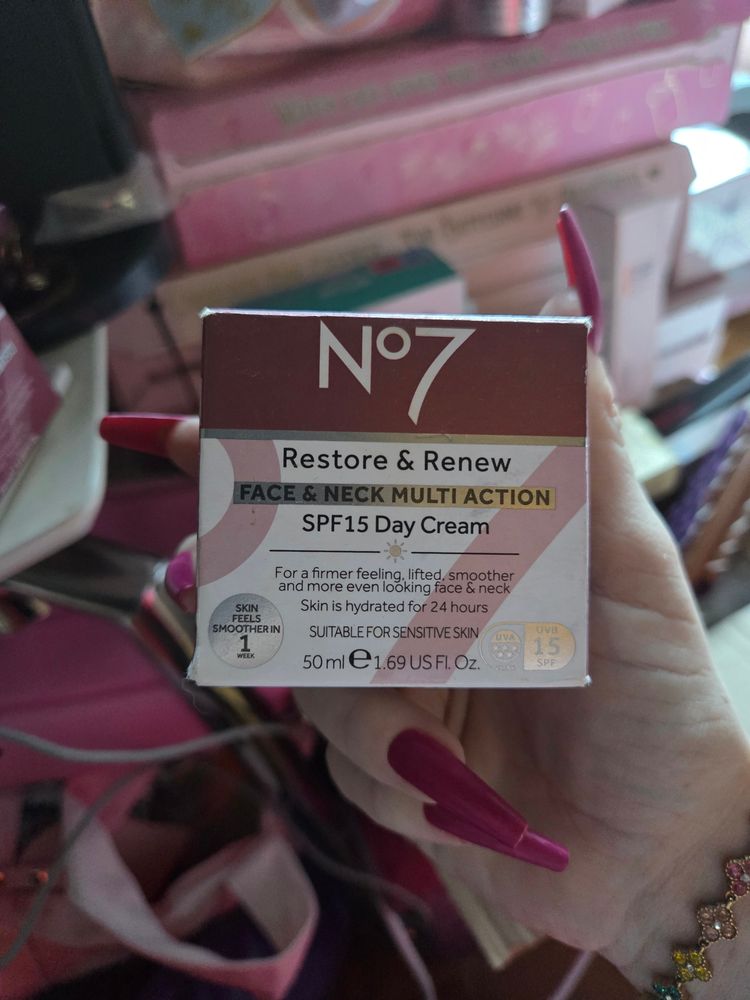 No7 No7 Restore & Renew Face & Neck Multi Action Spf15 Day Cream product image