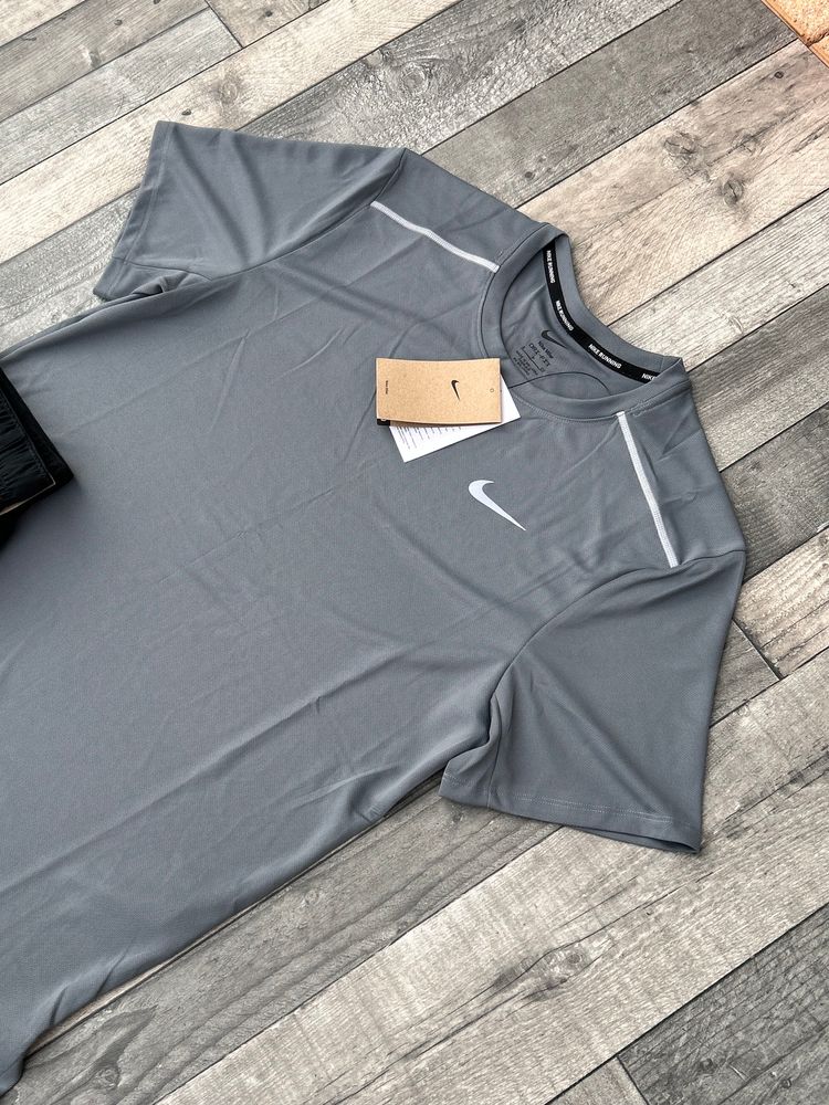 Nike Dri-Fit Miler T-shirt & Short Set - ‘Smoke Grey’ - Size Small   5