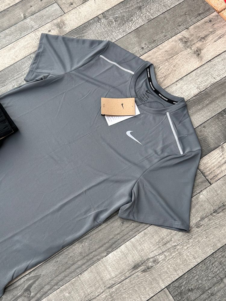 Nike Dri-Fit Miler T-shirt & Short Set - ‘Smoke Grey’ - Size Small   3