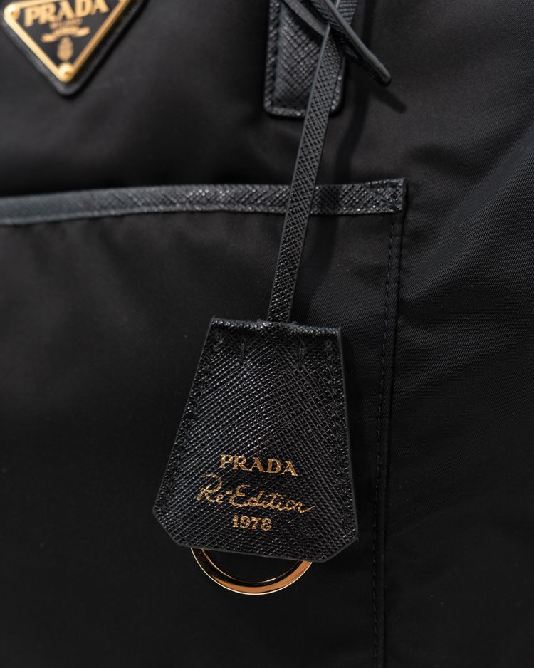 Prada Borsa Tote Re-Edition 1978 Large Re-Nylon Nera — Pre-owned Autentica imagen 8