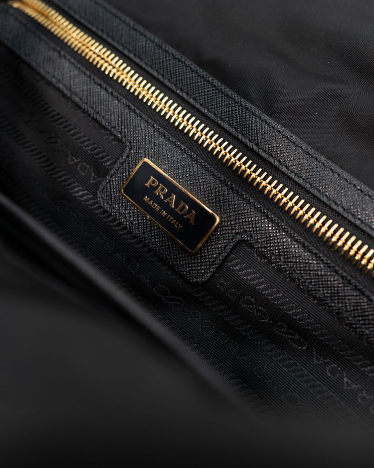 Prada Borsa Tote Re-Edition 1978 Large Re-Nylon Nera — Pre-owned Autentica imagen 11
