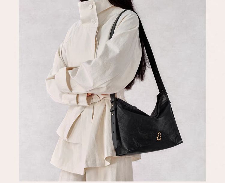 Black Leather Shoulder Bag Purely handmade image 5