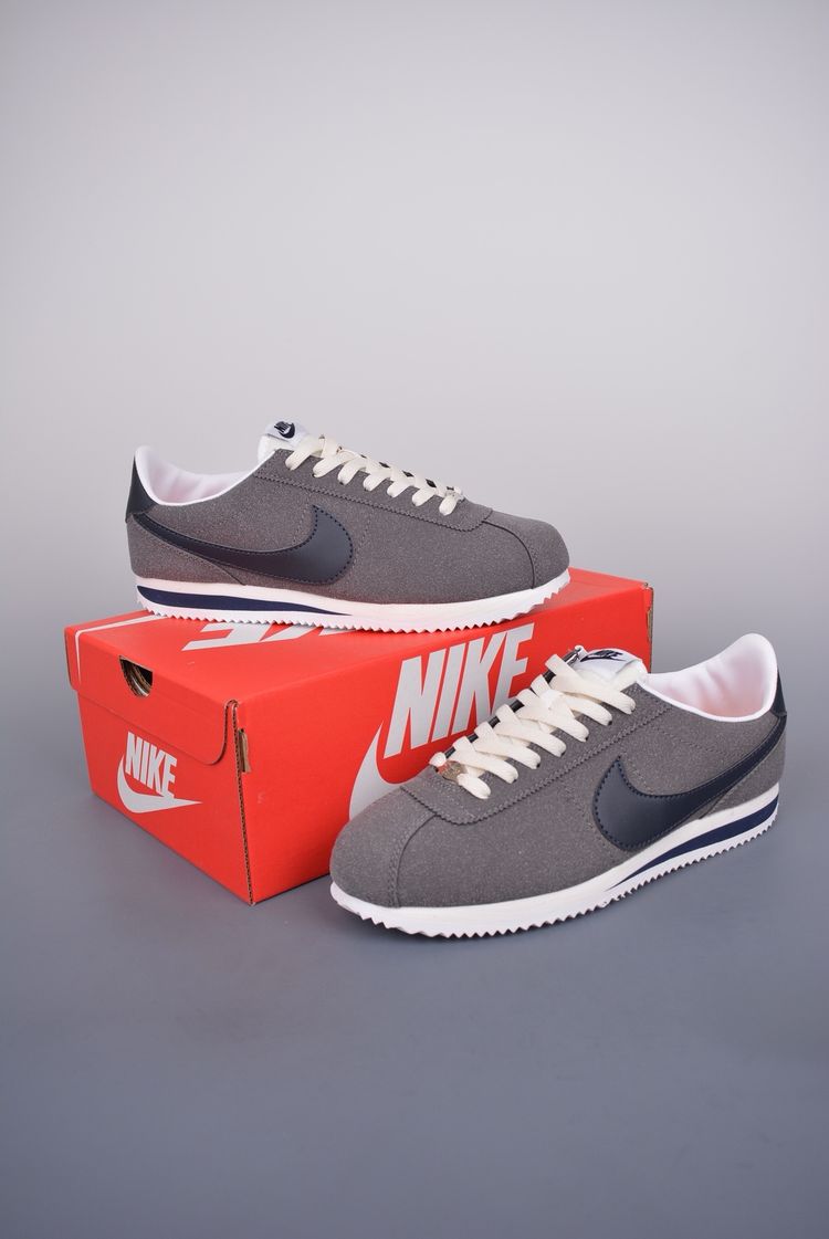 Nike Nike Grey And Black Sneakers product image