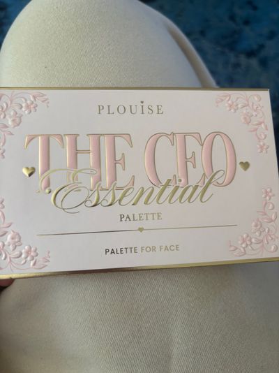Plouise The Ceo Essential Palette