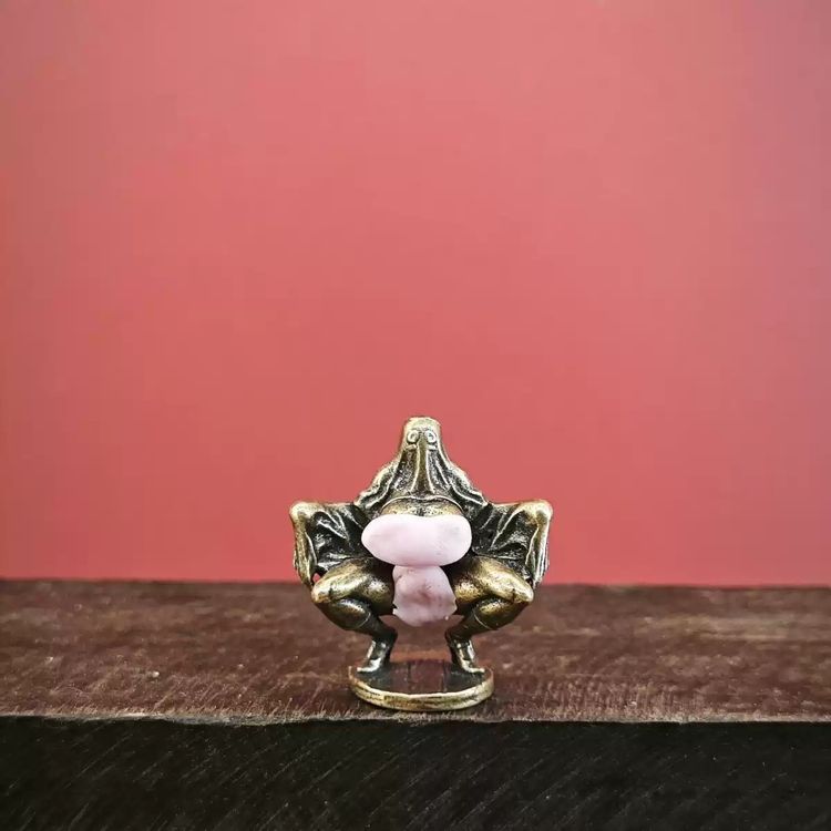 Bronze Frog Figurine With Pink Stone image 1
